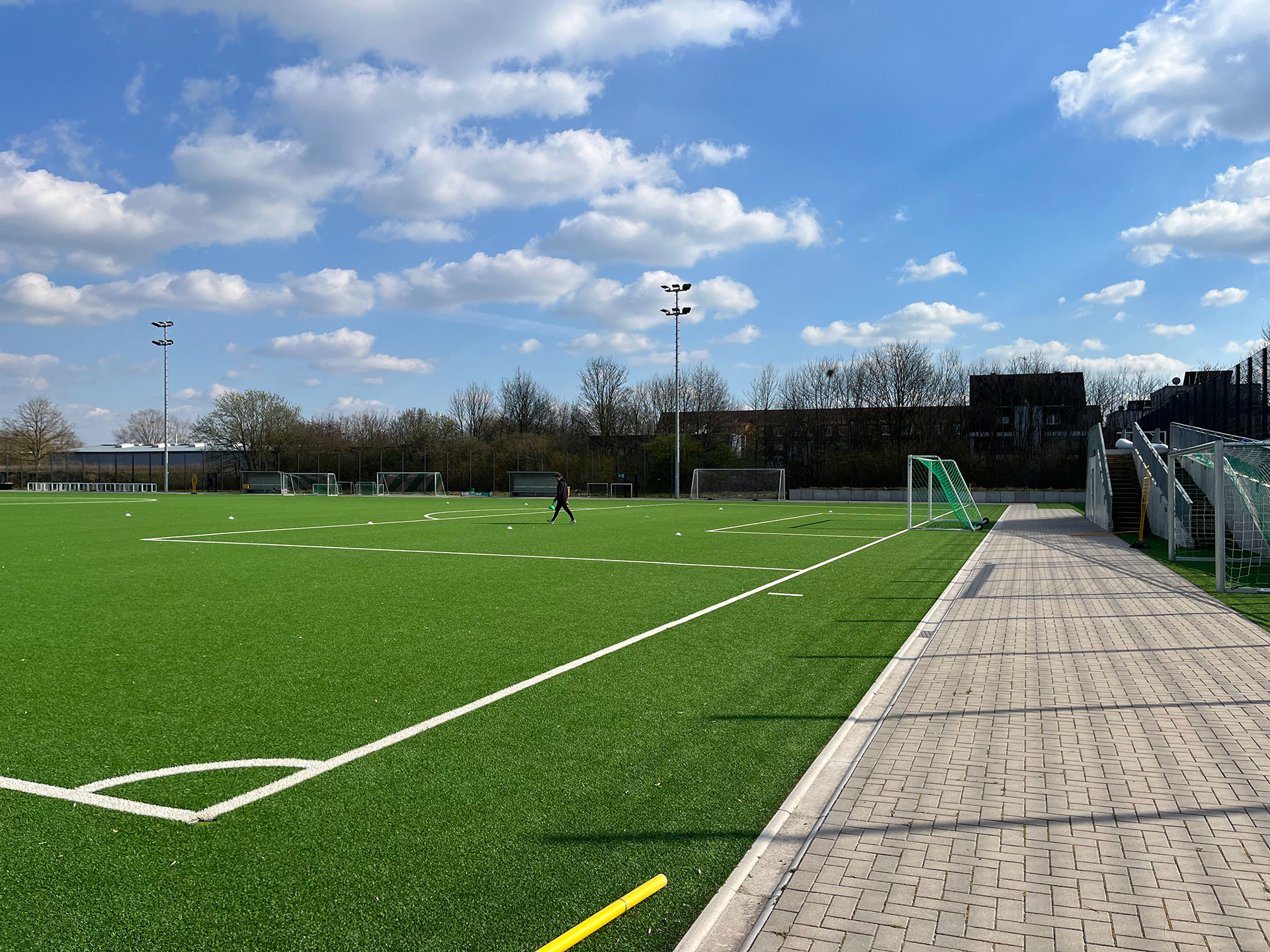 NINFLY-OutdoorArea bein SCP